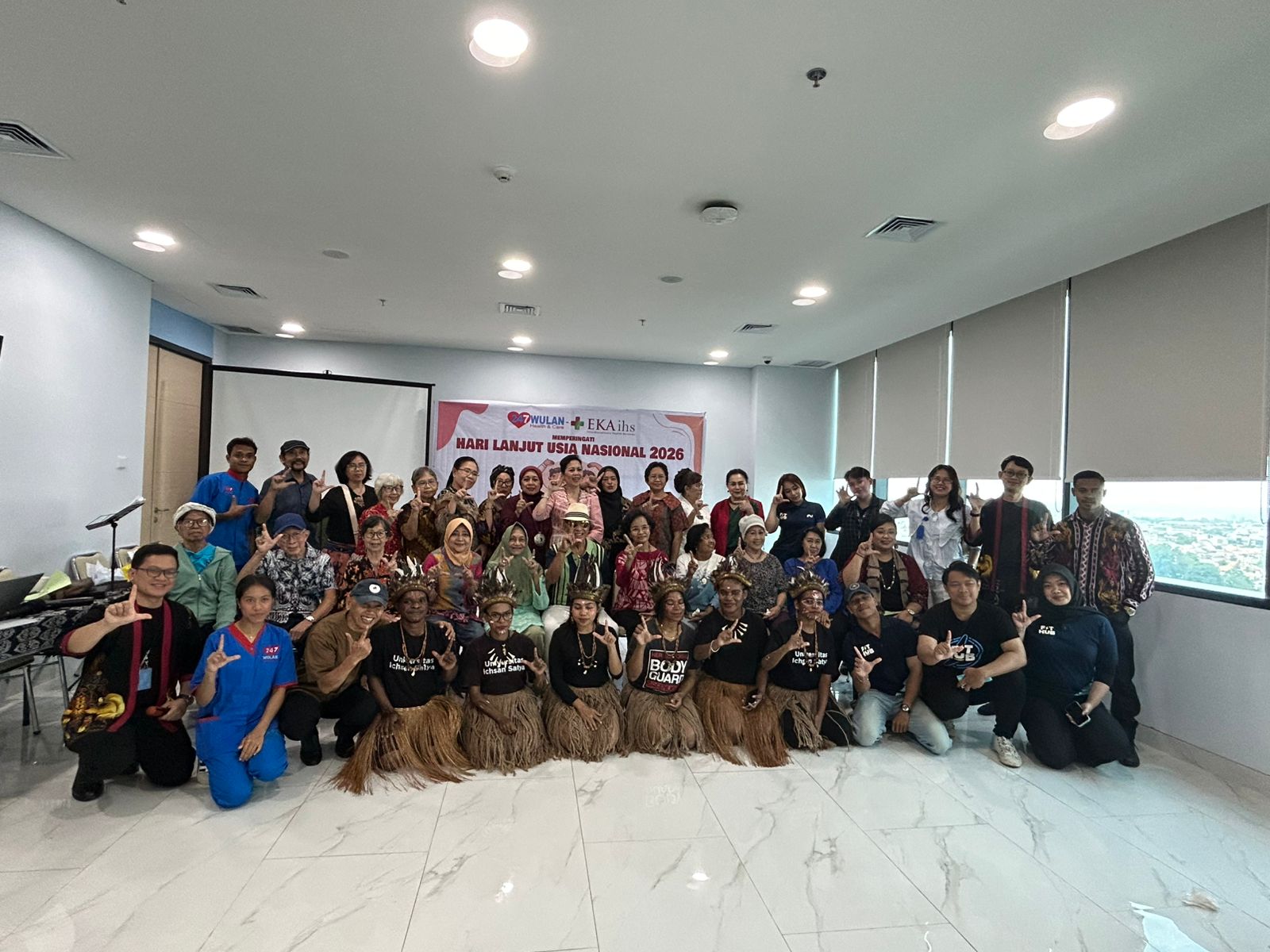 247 Wulan Health & Care dan EKA IHS Dorong Lansia Tetap Produktif